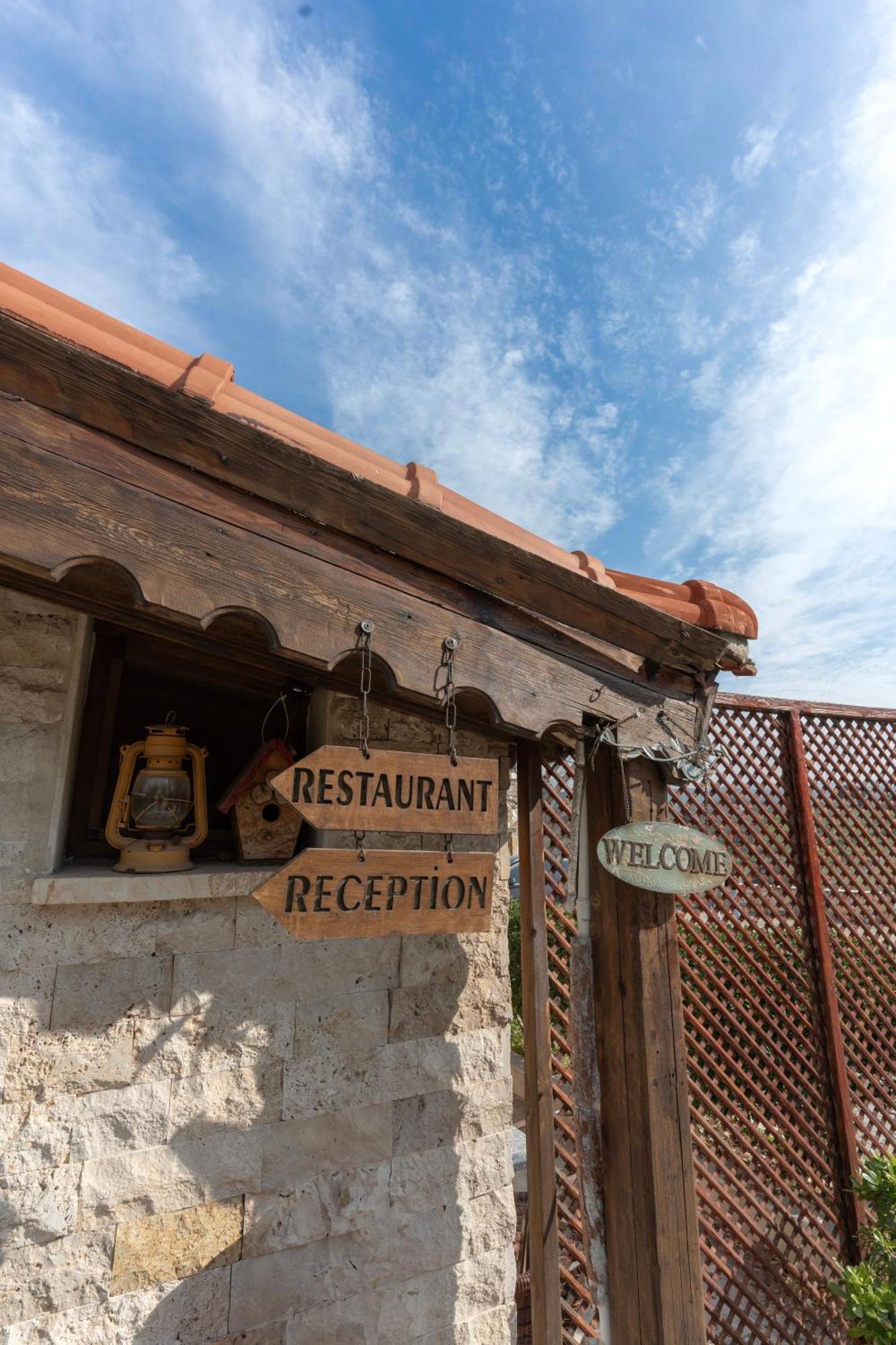 Hotel Kozbeyli Konagi Yenifoca Exteriér fotografie
