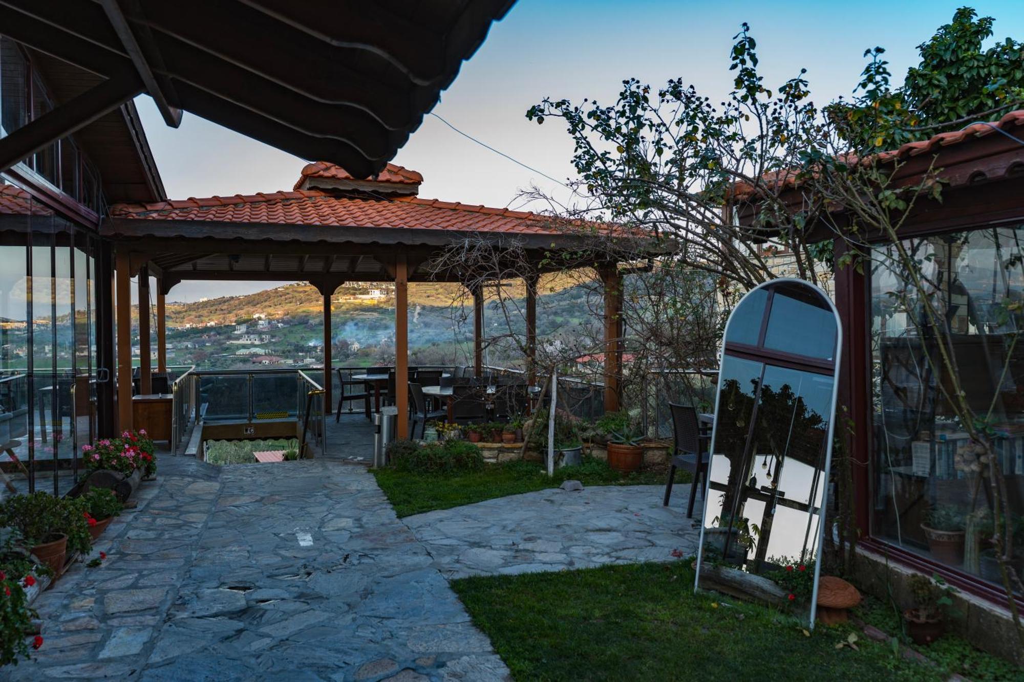 Hotel Kozbeyli Konagi Yenifoca Exteriér fotografie