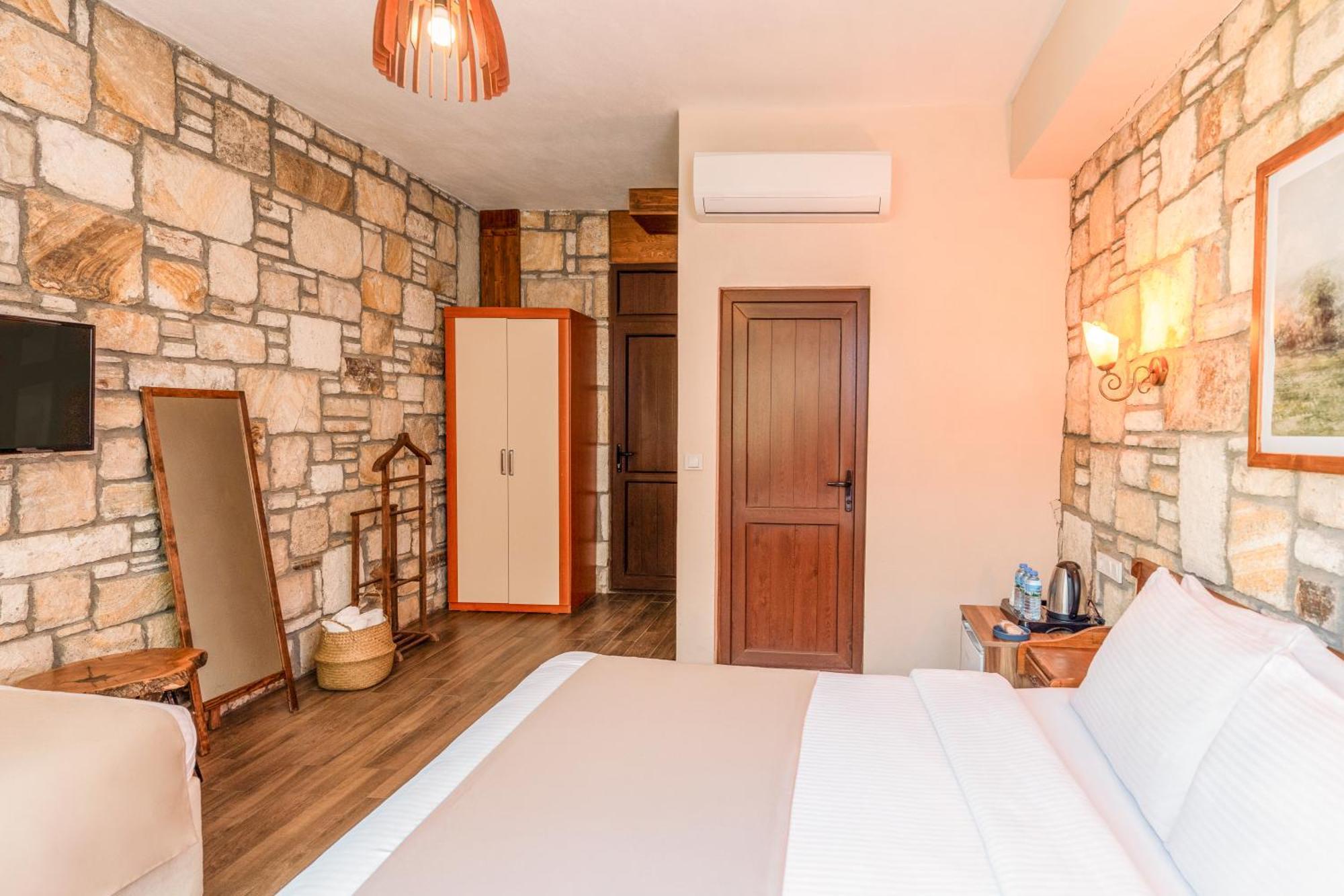 Hotel Kozbeyli Konagi Yenifoca Exteriér fotografie
